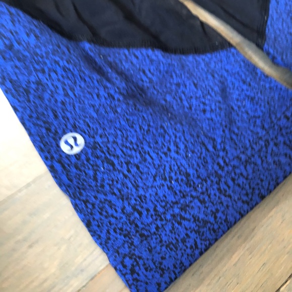 LULU LEMON CROPPED MESH LEGGINGS SIZE 8 - Picture 2 of 4